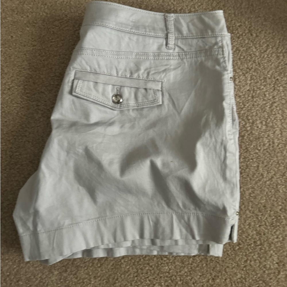 White House Black Market Silver Gray Shorts Relaxed Fit